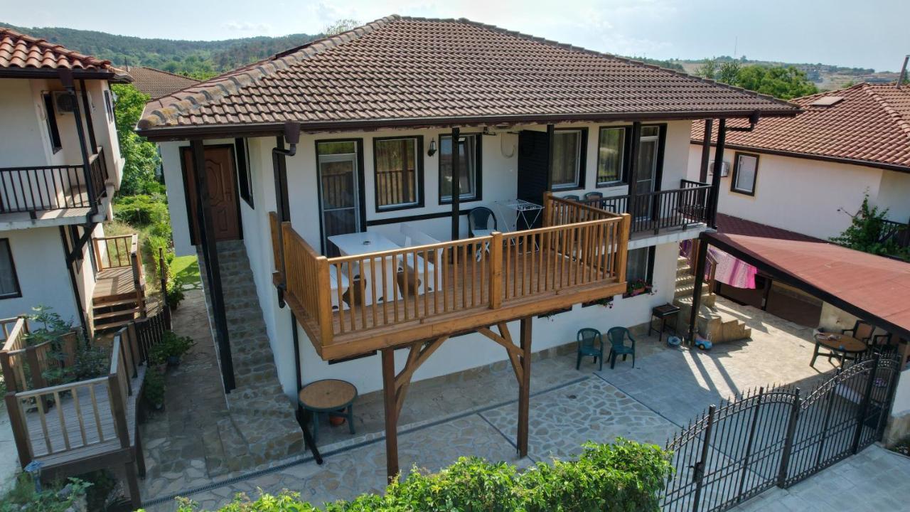 Apartment Nikol Sozopol Exterior photo